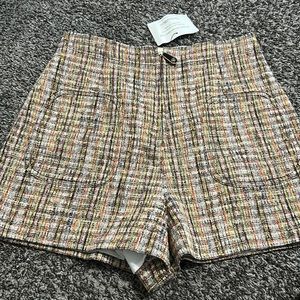 Sandro excellent condition tweed shorts size 42 w pockets and lining